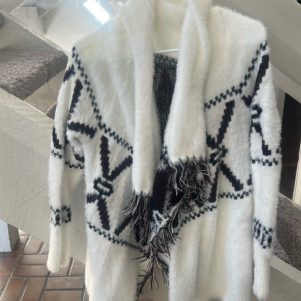 Cozy fringed Western sweater xl
